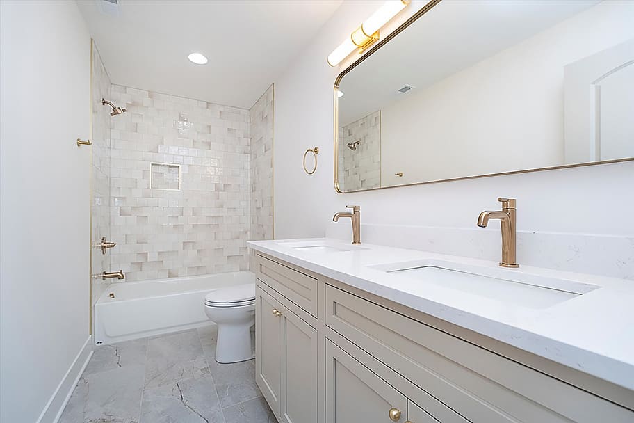 1833 Central Guest Bathroom