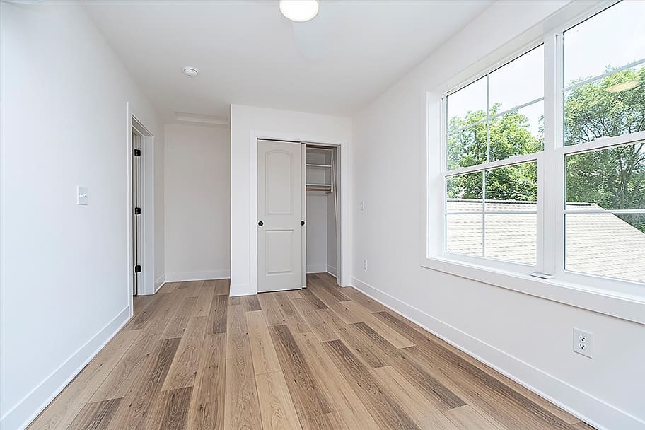 carriage-house-bedroom